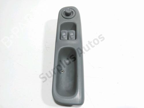 Used Left front window switch Left front window switch RENAULT TWINGO I (C06_) 1.2 (C066, C068) (58 hp) 35972547 35972547