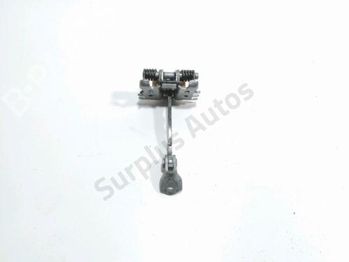 Used Hinge/Door check strap RENAULT LAGUNA III (BT0/1) 1.5 dCi (BT00, BT0A, BT0T, BT1J) (110 hp) 28972247