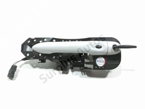 Used Front left exterior door handle RENAULT MEGANE III Grandtour (KZ0/1) 1.9 dCi (KZ0J, KZ0N, KZ1S) (131 hp) 28242469