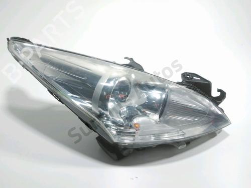 Used Right headlight PEUGEOT 5008 (0U_, 0E_) 1.6 HDi (114 hp) 30958362
