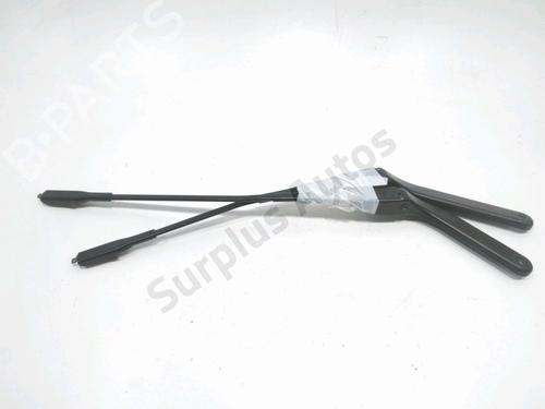front-windshield-wiper-arm-bmw-1-e87-2003-2004-2005-2006-2007-2008-2009-2010-2011-2012-2013-37018296 main image