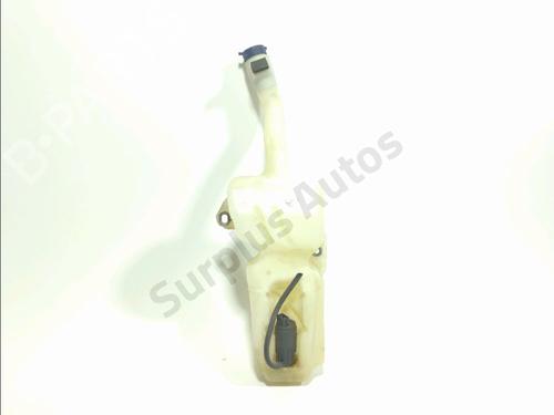 Used Windscreen washer tank Windscreen washer tank 38284100 38284100