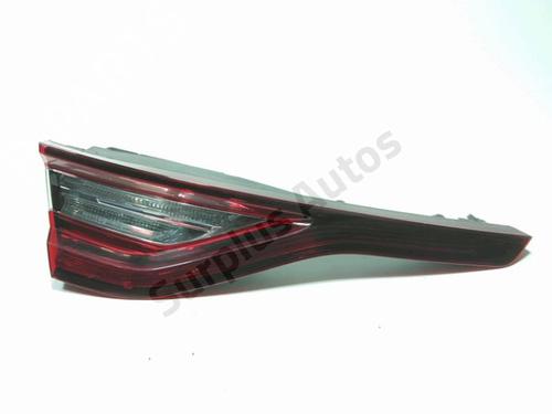 left-tailgate-light-renault-megane-iv-hatchback-b9amn_-2015-39089695 main image