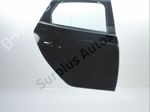 Used Right rear door VOLVO V40 Hatchback (525) D2 (114 hp) 28253222