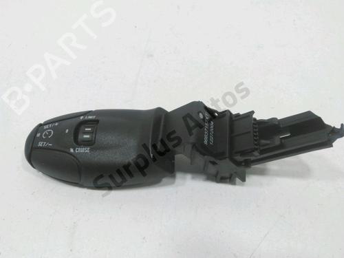Used Switch Switch PEUGEOT 208 I (CA_, CC_) 1.2 VTI 82 (82 hp) 33973943 33973943