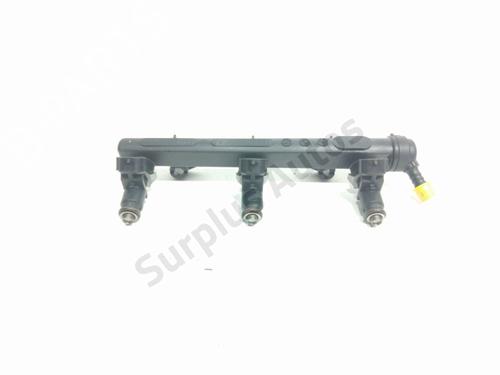 Used Injection rail VW POLO V (6R1, 6C1) 1.0 (60 hp) 28221330