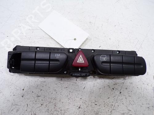 Used Warning switch Warning switch MERCEDES-BENZ C-CLASS Coupe (CL203) C 220 CDI (203.706) (143 hp) 36764692 36764692