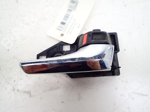 Used Front right interior door handle Front right interior door handle 37774721 37774721