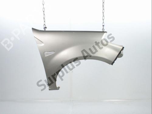 right-front-fenders-dacia-sandero-2008-35893453 main image