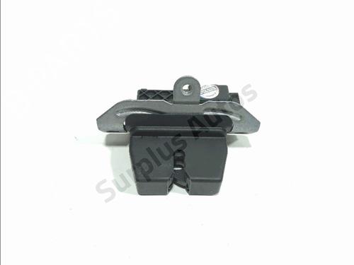 Used Tailgate lock FORD FIESTA VII (HJ, HF) 1.0 EcoBoost (101 hp) 30828690