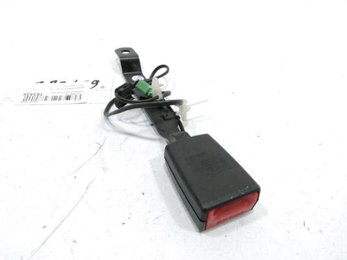 Used Seat buckle SKODA FABIA II (542) 1.6 TDI (90 hp) 30992765