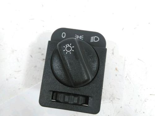 Used Headlight switch Headlight switch OPEL CORSA B (S93) 1.0 i 12V (F08, F68, M68) (54 hp) 30989006 30989006