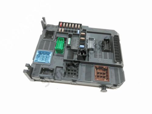 Used Fuse box CITROËN C4 CACTUS 1.2 THP 110 (110 hp) 30985920