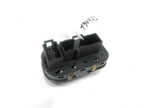 Left front window switch FORD MONDEO II (BAP) 1.8 i | BP30998965I27 - Image 2