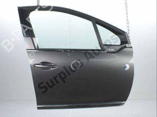 right-front-door-peugeot-2008-i-cu_-2013-32334535 main image