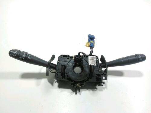 steering-wheel-controls-dacia-sandero-2008-28226854 main image