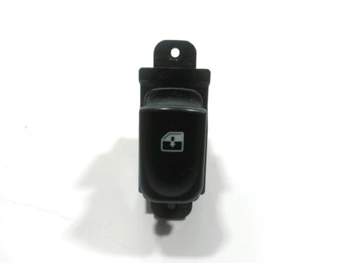Used Right front window switch Right front window switch HYUNDAI i20 I (PB, PBT) 1.2 (86 hp) 37772780 37772780