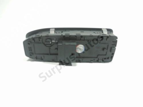 Left front window switch PEUGEOT 208 I (CA_, CC_) 1.2 VTI 82 | BP28249430I27