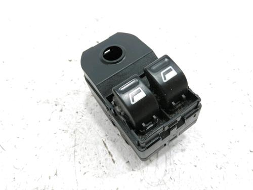 Used Left front window switch Left front window switch PEUGEOT 206 SW (2E/K) 1.4 (75 hp) 30998911 30998911