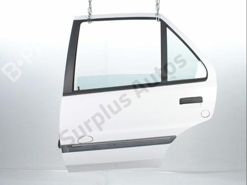 Used Left rear door Left rear door PEUGEOT 106 II (1A_, 1C_) 1.4 i (75 hp) 40252198 40252198