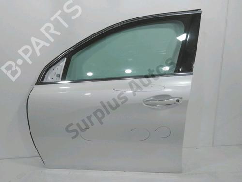 Used Left front door Left front door 37507058 37507058