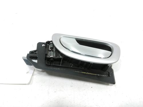 Used Rear left interior door handle Rear left interior door handle PEUGEOT 307 Break (3E) 2.0 HDI 90 (90 hp) 31000016 31000016