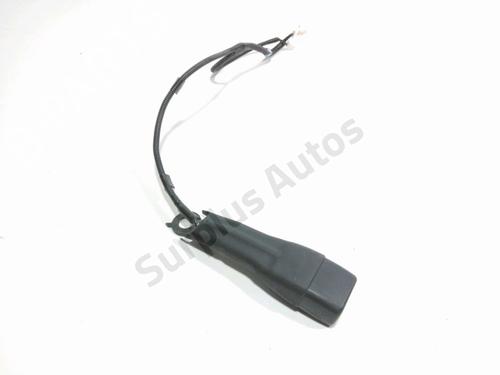 Used Seat buckle Seat buckle TOYOTA COROLLA Hatchback (_E21_, _EA1_, _EH1_) 1.8 Hybrid (ZWE211, ZWE219) (122 hp) 40213197 40213197