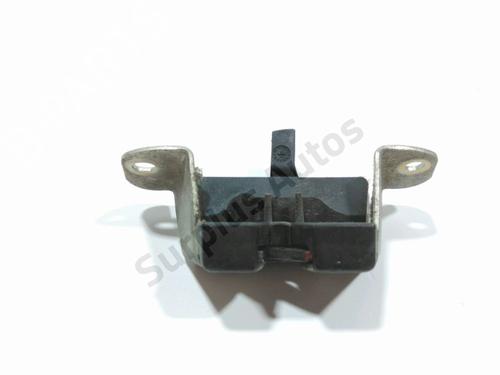 Used Tailgate lock PEUGEOT 107 (PM_, PN_) 1.0 (68 hp) 29580412