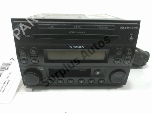 Used Radio NISSAN X-TRAIL I (T30) 2.2 Di 4x4 (114 hp) 30992078