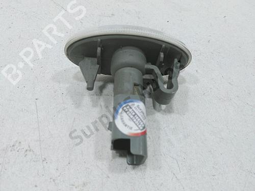 Right side indicator PEUGEOT 307 CC (3B) 2.0 HDi 135 | BP40214681I19 - Image 2