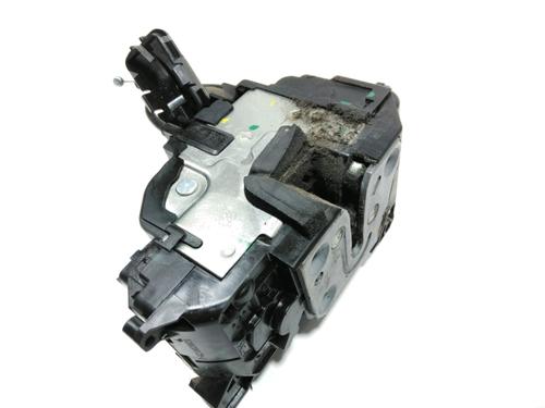 Vergrendeling rechts voor RENAULT CLIO III (BR0/1, CR0/1) 1.2 16V (BR02, BR0J, BR11, CR02, CR0J, CR11) (75 hp) 29858527