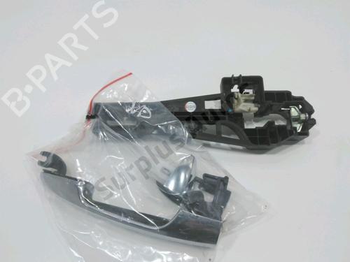 Used Front right exterior door handle FIAT 500L (351_, 352_) 1.3 D Multijet (199LXY1A, 199LXY11) (84 hp) 31350667