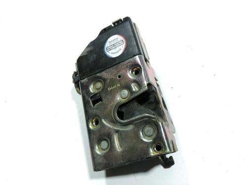 Używane Zamek drzwi przednich lewych PEUGEOT 406 Break (8E/F) 2.0 HDI 110 (109 hp) 29858612