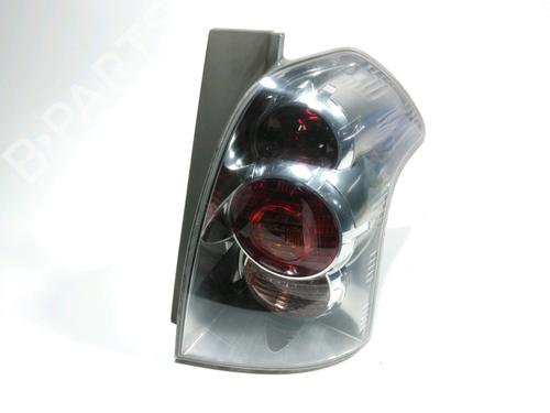 Used Right taillight TOYOTA COROLLA Verso (ZER_, ZZE12_, R1_) 2.0 D-4D (CUR10_, CUR10R) (116 hp) 28268547