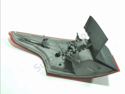 right-taillight-ford-focus-iii-turnier-2010-2011-2012-2013-2014-2015-2016-2017-2018-2019-2020-32280059 main image