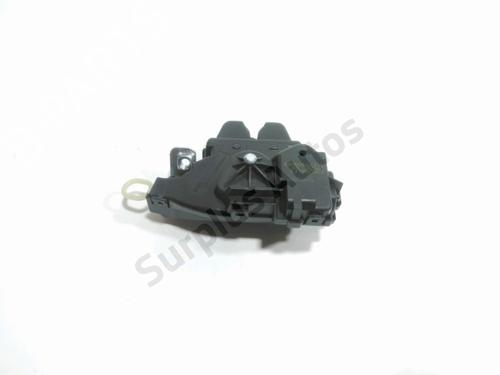 Used Tailgate lock MERCEDES-BENZ CLA Coupe (C117) CLA 200 (117.343) (156 hp) 28260842