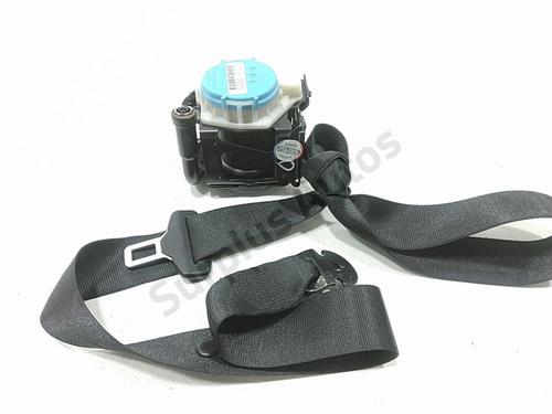 rear-right-seatbelt-mercedes-benz-a-class-w176-2012-2013-2014-2015-2016-2017-2018-39942571 main image