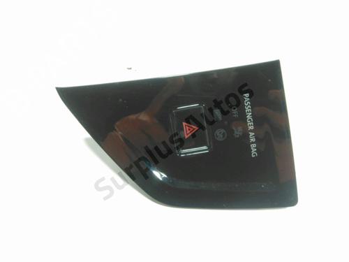 Used Warning switch VW POLO VI (AW1, BZ1, AE1) 1.6 TDI (95 hp) 28229508