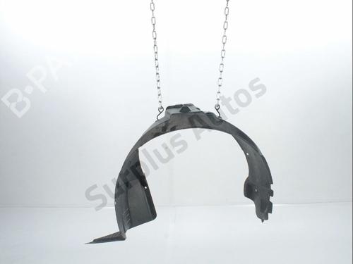 wheel-arch-ssangyong-rodius-i-2005-28236699 main image