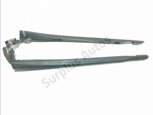 front-windshield-wiper-arm-seat-leon-1p1-2005-2006-2007-2008-2009-2010-2011-2012-2013-40252425 main image