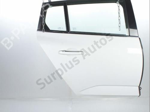 right-rear-door-renault-megane-iv-grandtour-k9amn_-2016-35808275 main image