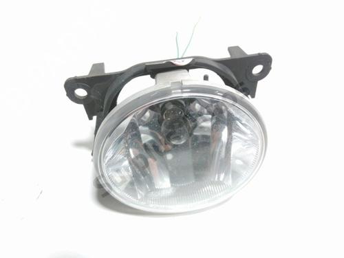 left-front-fog-light-citroen-c4-cactus-2014-36661199 main image