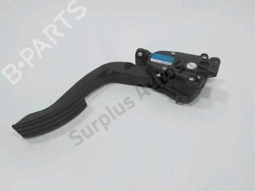 Gaspedaal RENAULT TWINGO II (CN0_) 1.2 16V (CN04, CN0B) (75 hp) 31304636