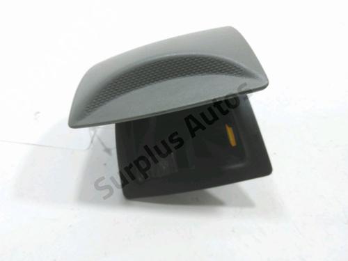 Used Ashtray RENAULT CLIO II (BB_, CB_) 1.4 16V (B/CB0P, BB13) (98 hp) 30992253