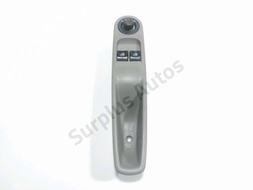 Used Left front window switch Left front window switch RENAULT ZOE (BFM_) ZOE (88 hp) 28249323 28249323