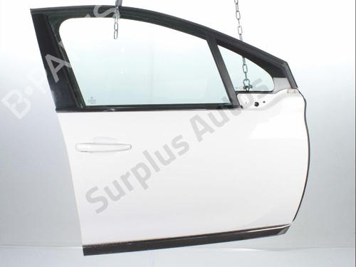 right-front-door-peugeot-2008-i-cu_-2013-37291938 main image