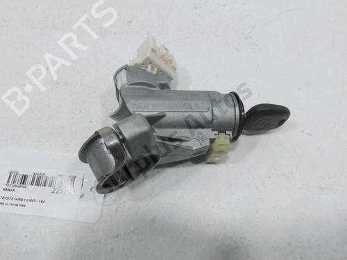 Used Ignition barrel TOYOTA YARIS (_P9_) 1.3 VVT-i (SCP90_, SCP90R) (87 hp) 30987293