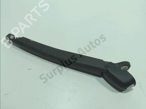 Used Rear windshield wiper arm Rear windshield wiper arm 37789721 37789721