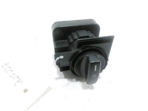 Used Headlight switch MERCEDES-BENZ A-CLASS (W169) A 180 CDI (169.007, 169.307) (109 hp) 30990391
