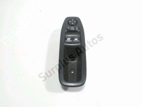 Used Left front window switch PEUGEOT 208 I (CA_, CC_) 1.4 HDi (68 hp) 31608093